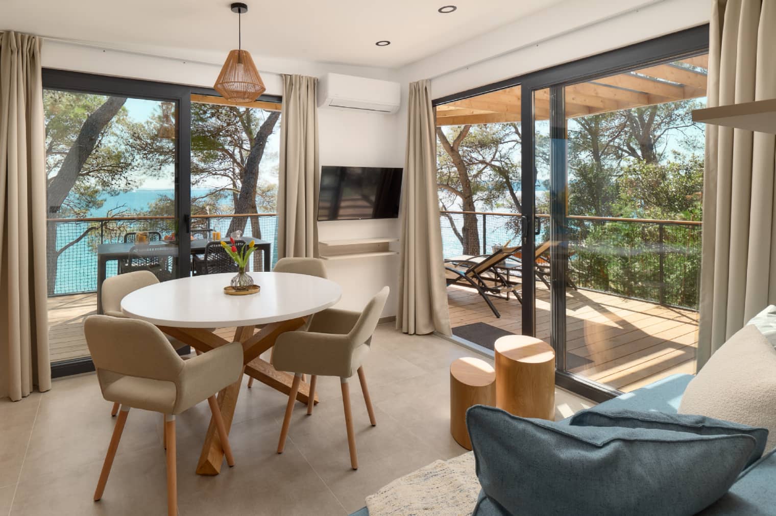 Secondary resort image