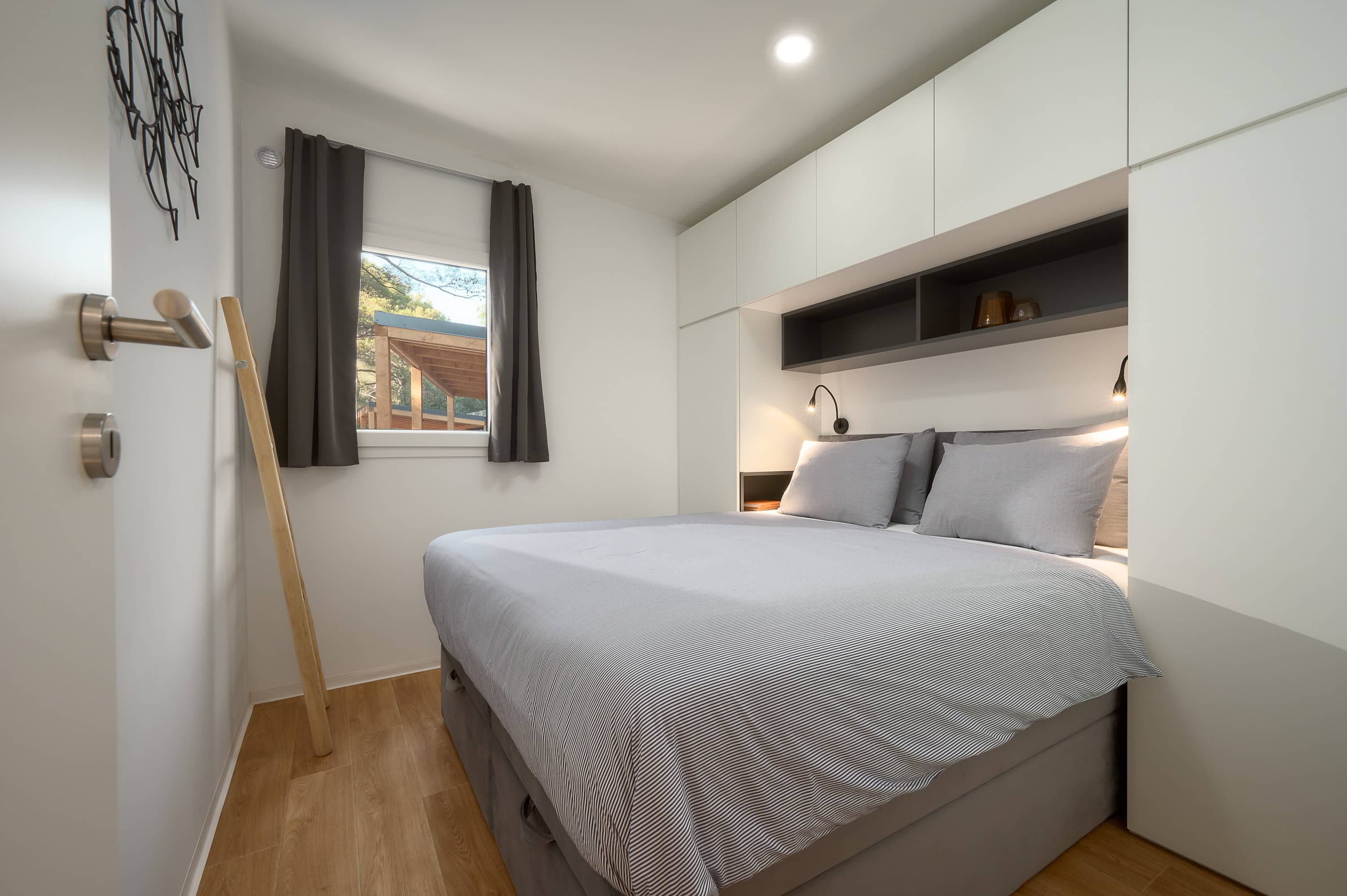 Secondary resort image